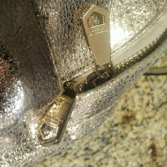 Victorias Secret Gold Backpack Mini Chain Straps Logo Charms CUTE!!! - Picture 6 of 12